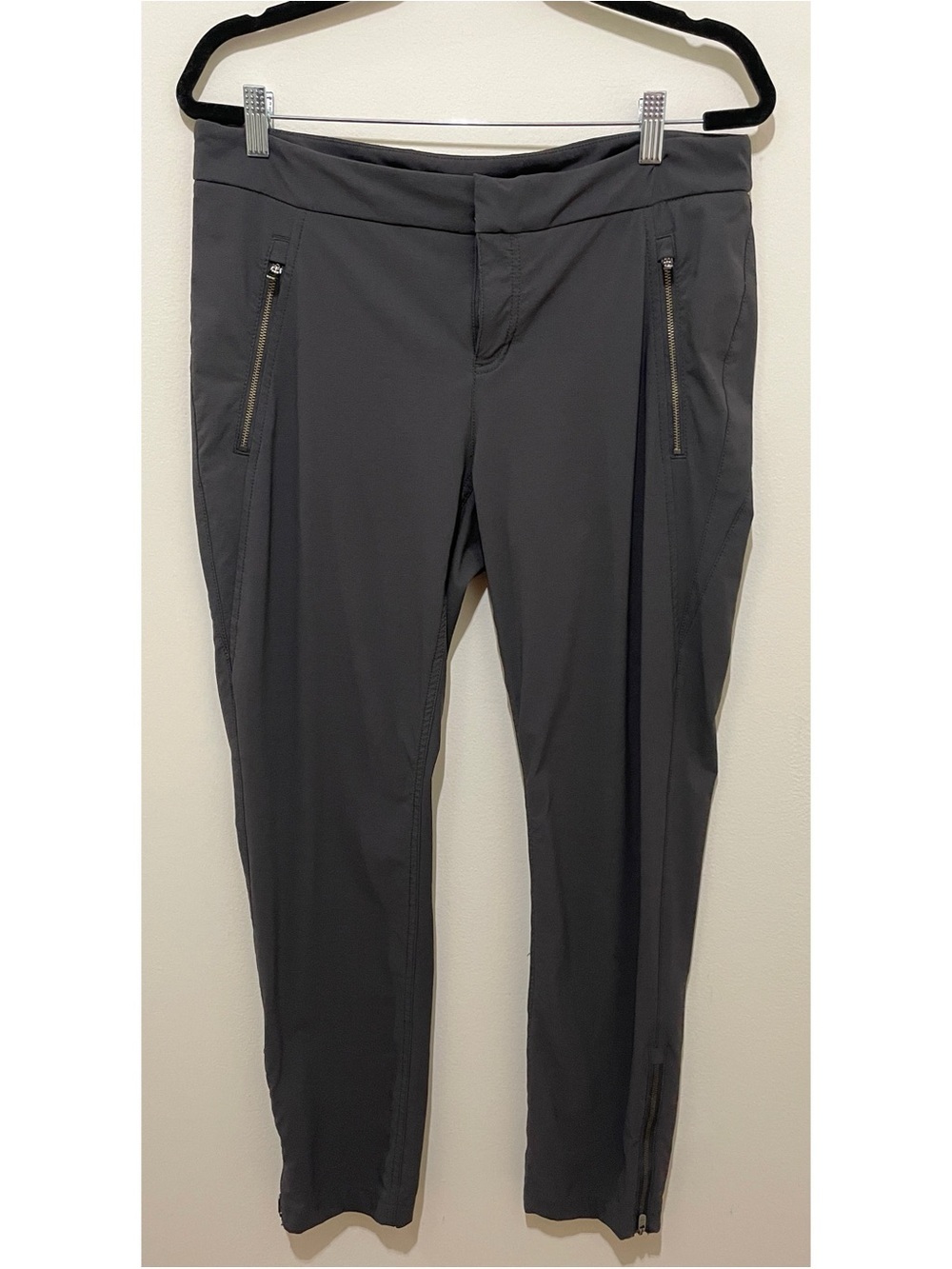 Akira Sleek Charcoal Zip Pocket Active Pants, Size 14